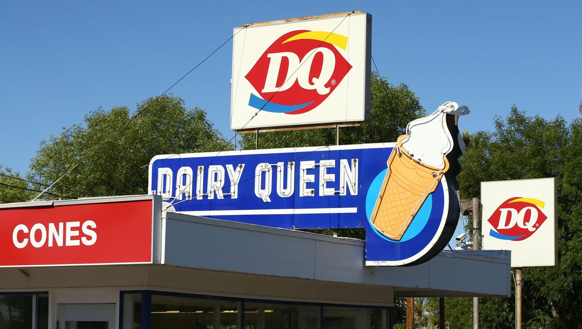dairy queen hours